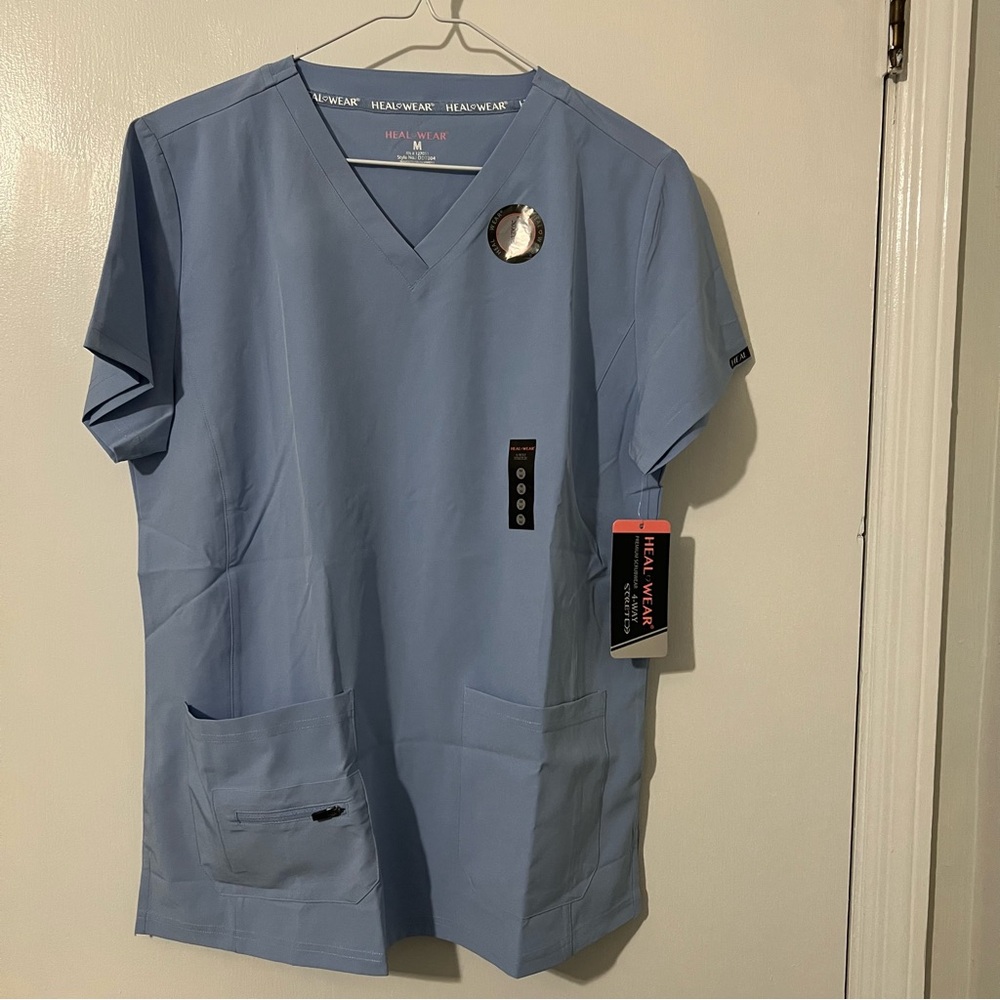 Healwear Size Medium Ciel Blue Scrub Top